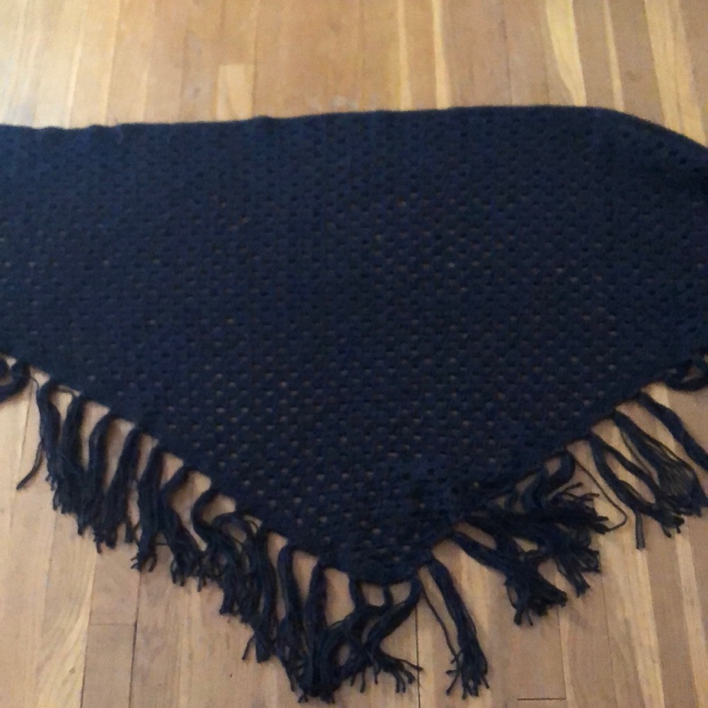 NWOT Hand knitted large black shawl